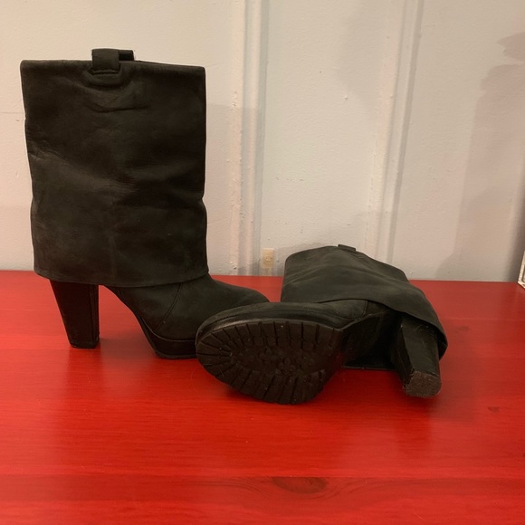 Gap Cuffed Heeled Boot - Picture 2 of 5